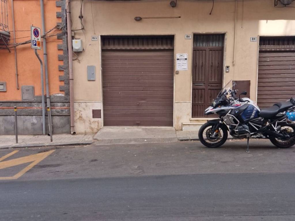 negozio in vendita a Paternò