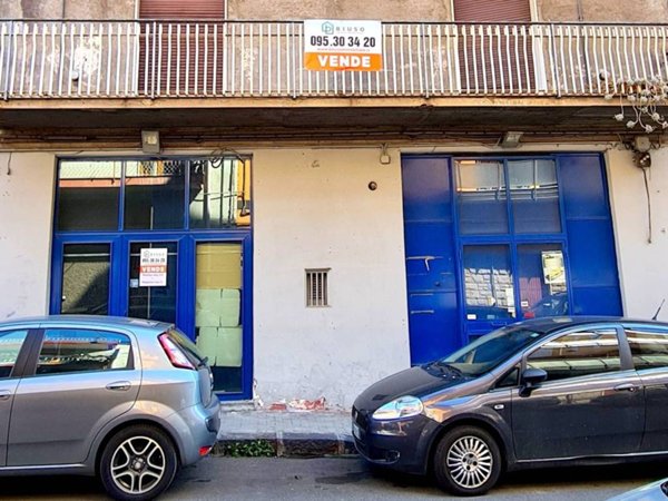 negozio in vendita a Paternò
