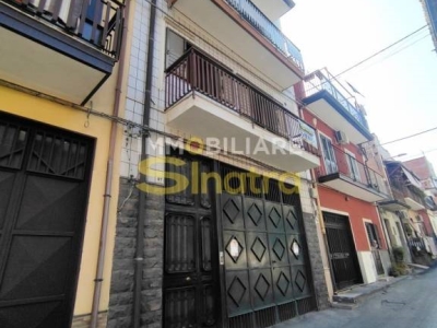 casa indipendente in vendita a Paternò