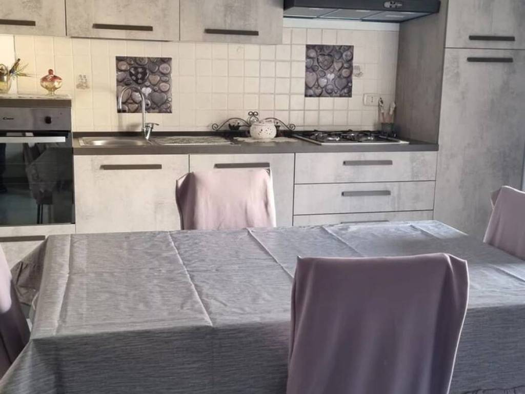 appartamento in vendita a Paternò in zona Centro Storico