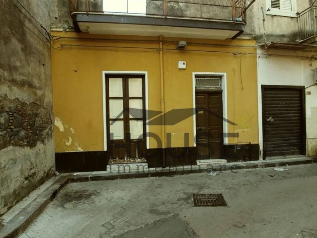 casa indipendente in vendita a Paternò in zona Centro Storico