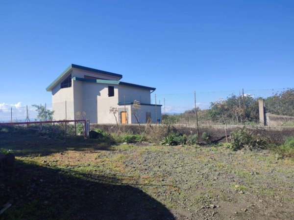 casa indipendente in vendita a Paternò