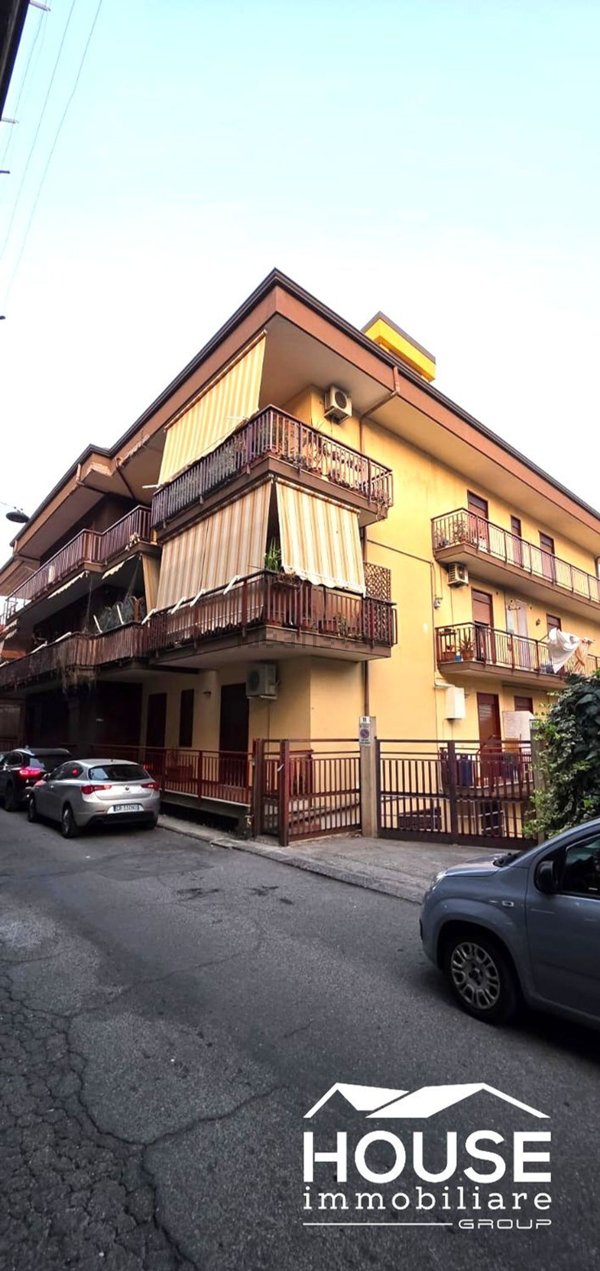 appartamento in vendita a Paternò in zona Centro Storico