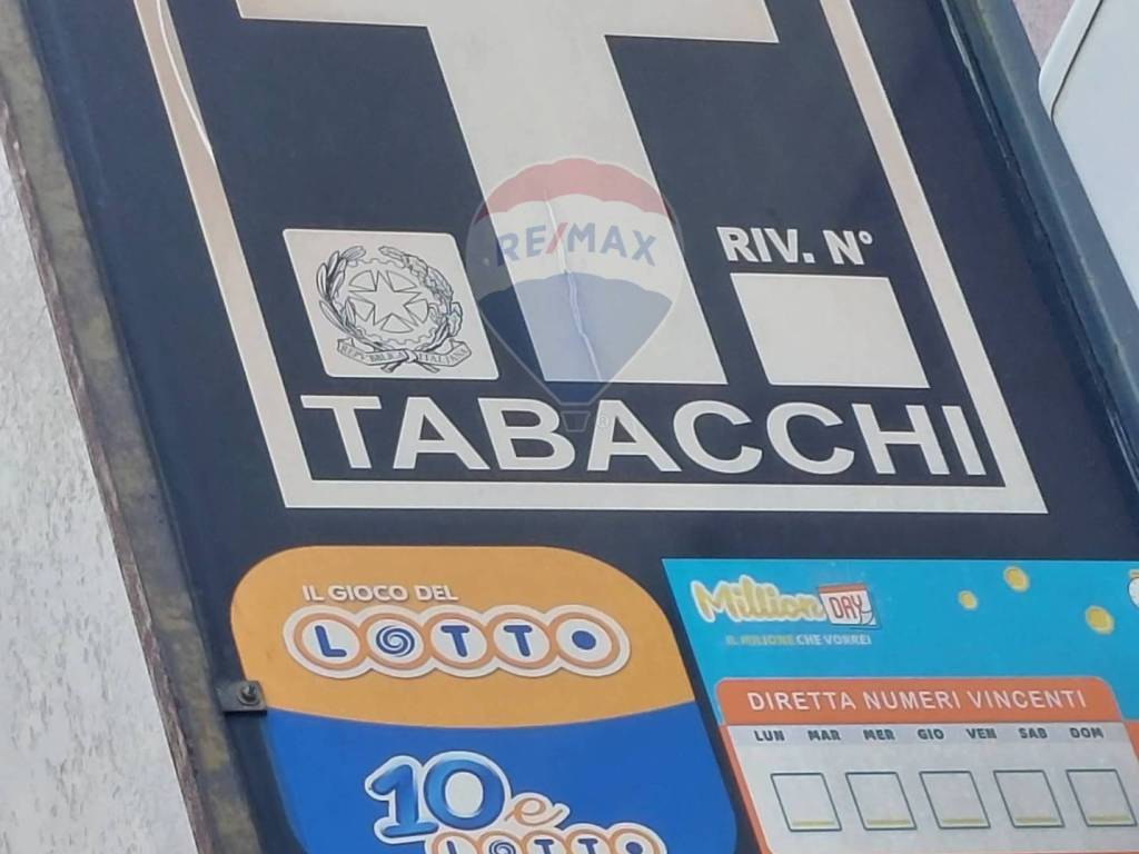 negozio in vendita a Paternò