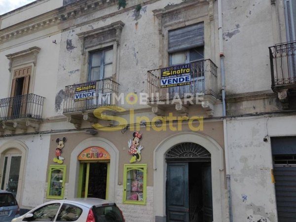 casa indipendente in vendita a Paternò in zona Centro Storico