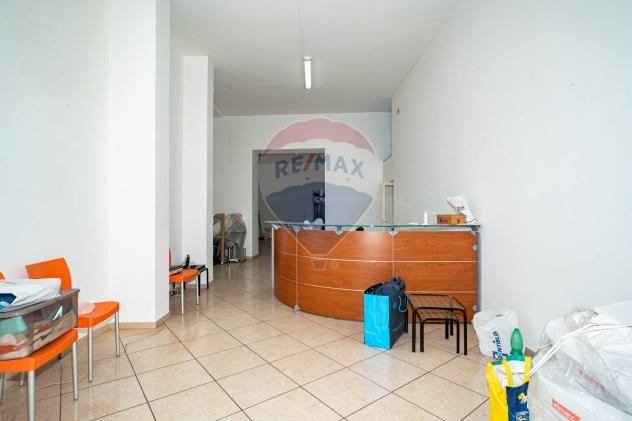 negozio in vendita a Paternò