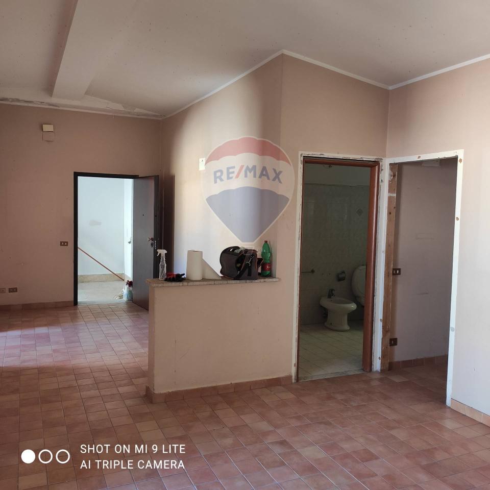 appartamento in vendita a Paternò in zona Centro Storico