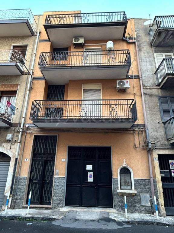 casa indipendente in vendita a Paternò in zona Centro Storico