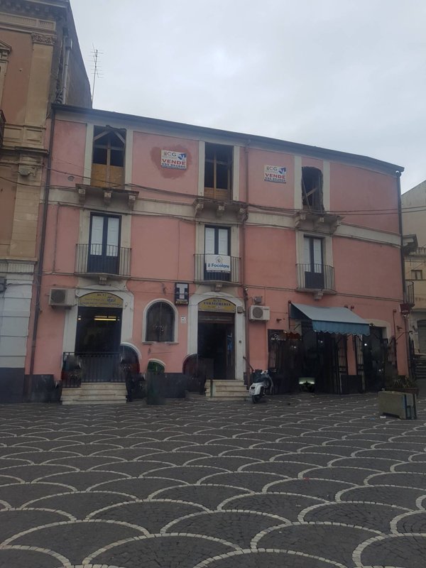 appartamento in vendita a Paternò in zona Centro Storico