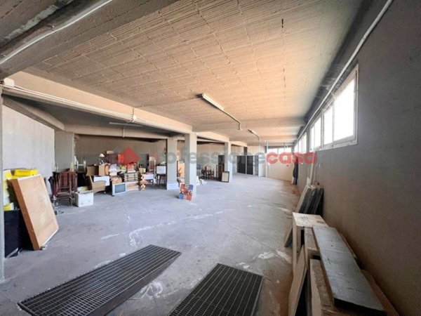 locale commerciale in vendita a Paternò in zona Centro Storico