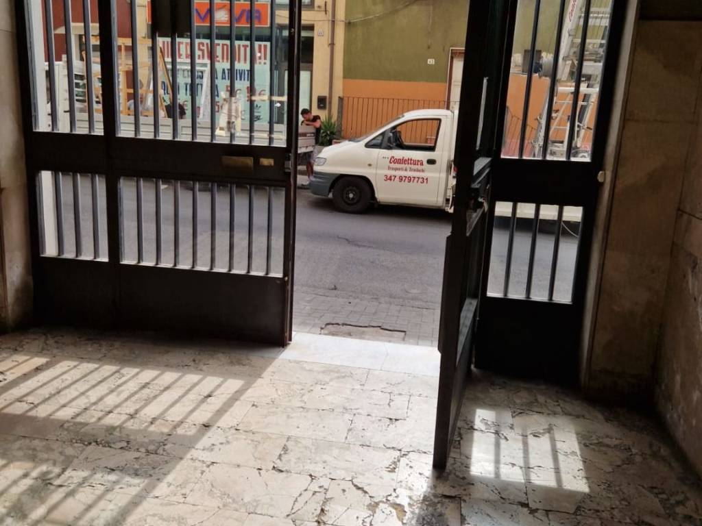 appartamento in vendita a Paternò in zona Centro Storico