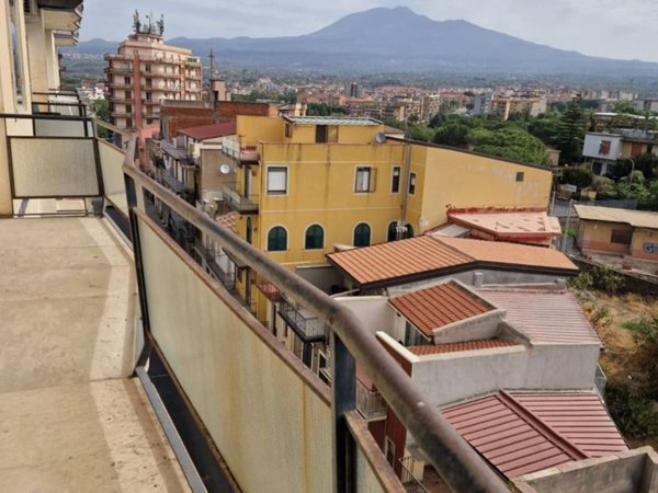 appartamento in vendita a Paternò in zona Centro Storico