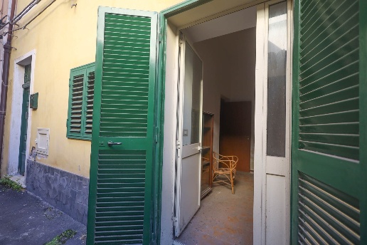 appartamento in vendita a Paternò in zona Centro Storico