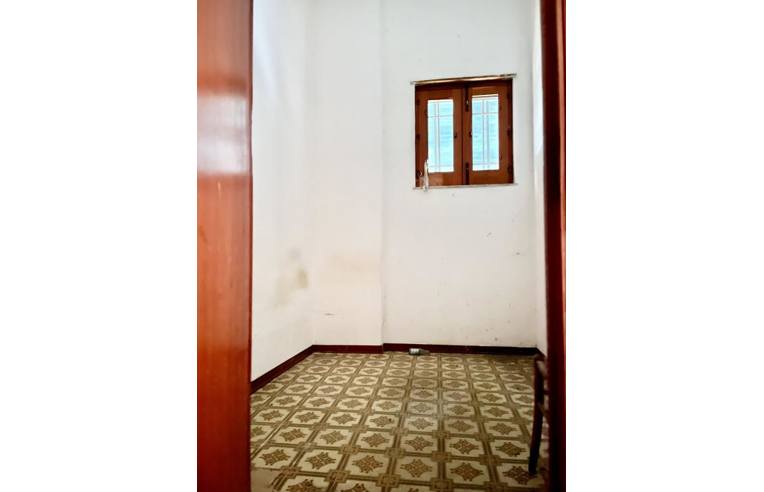 appartamento in vendita a Paternò in zona Centro Storico