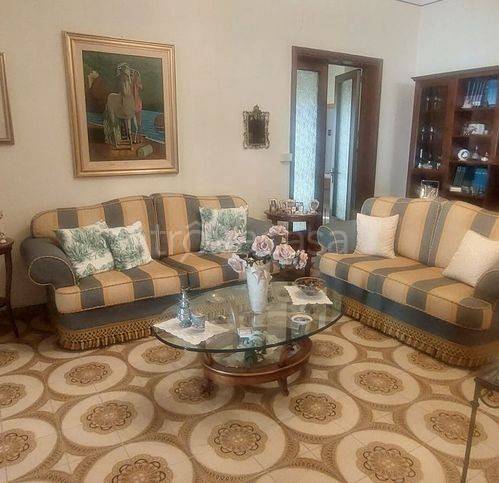 casa indipendente in vendita a Paternò