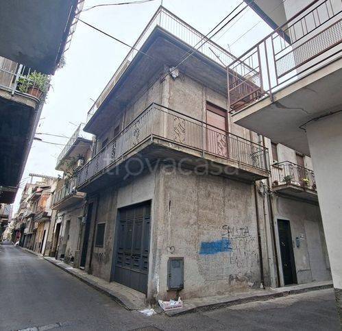 casa indipendente in vendita a Paternò