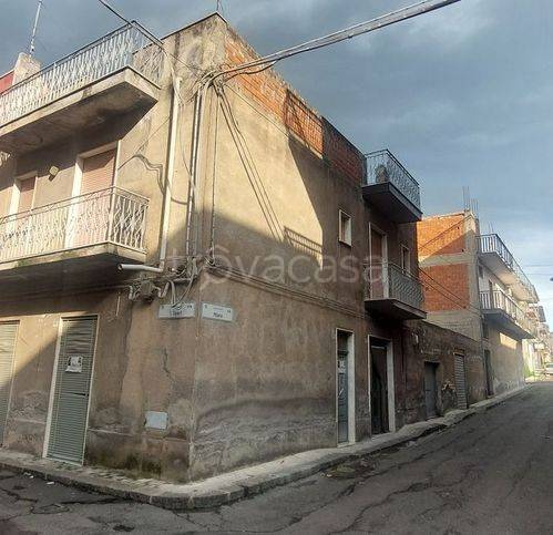 casa indipendente in vendita a Paternò