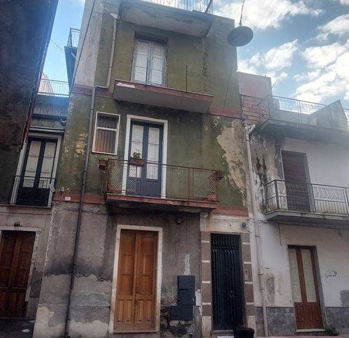 casa indipendente in vendita a Paternò
