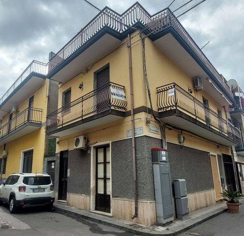 casa indipendente in vendita a Paternò