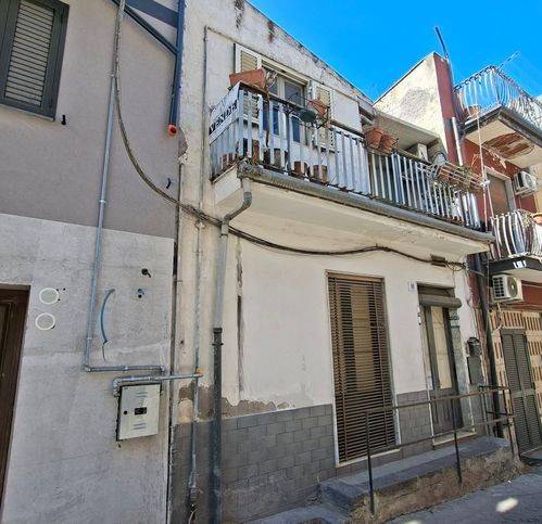 casa indipendente in vendita a Paternò