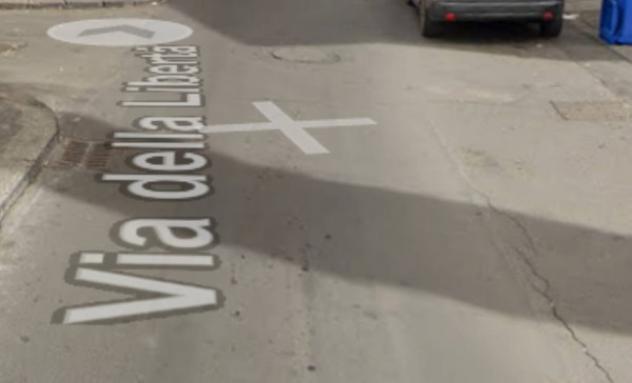 locale commerciale in vendita a Paternò