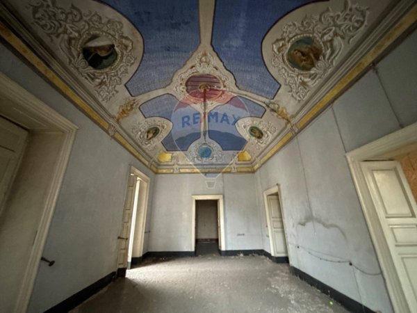 appartamento in vendita a Paternò in zona Centro Storico