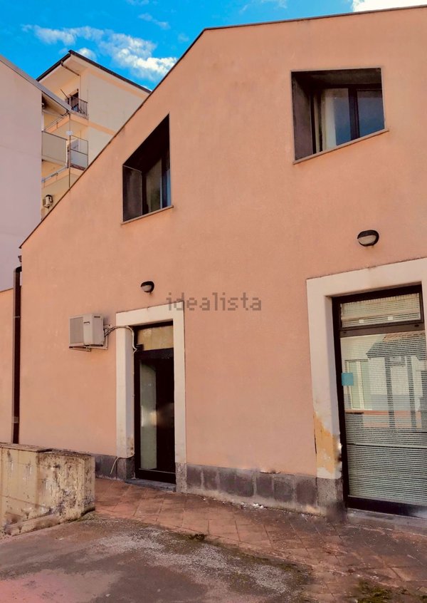 ufficio in vendita a Paternò in zona Centro Storico