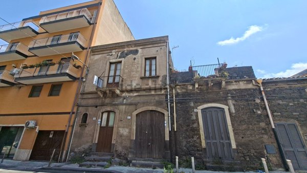 casa indipendente in vendita a Paternò