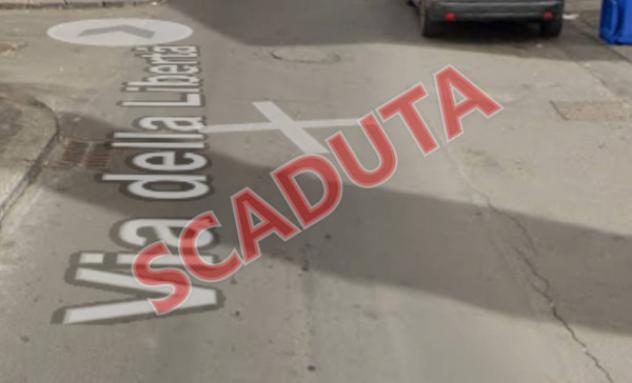 locale commerciale in vendita a Paternò