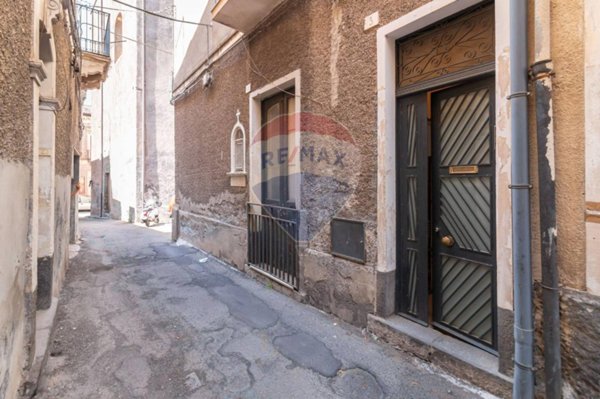 casa indipendente in vendita a Paternò in zona Centro Storico