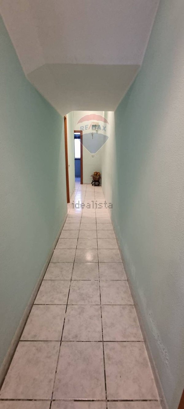 locale commerciale in vendita a Paternò