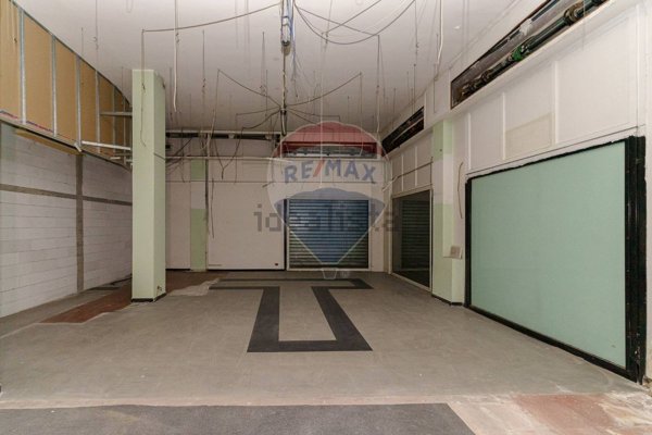 negozio in vendita a Paternò