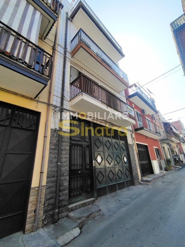 casa indipendente in vendita a Paternò