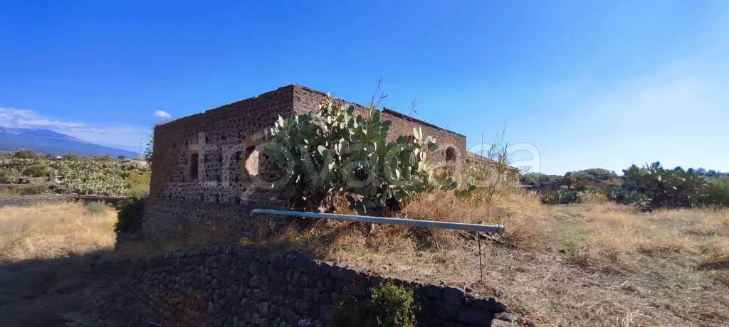 casa indipendente in vendita a Paternò in zona Centro Storico