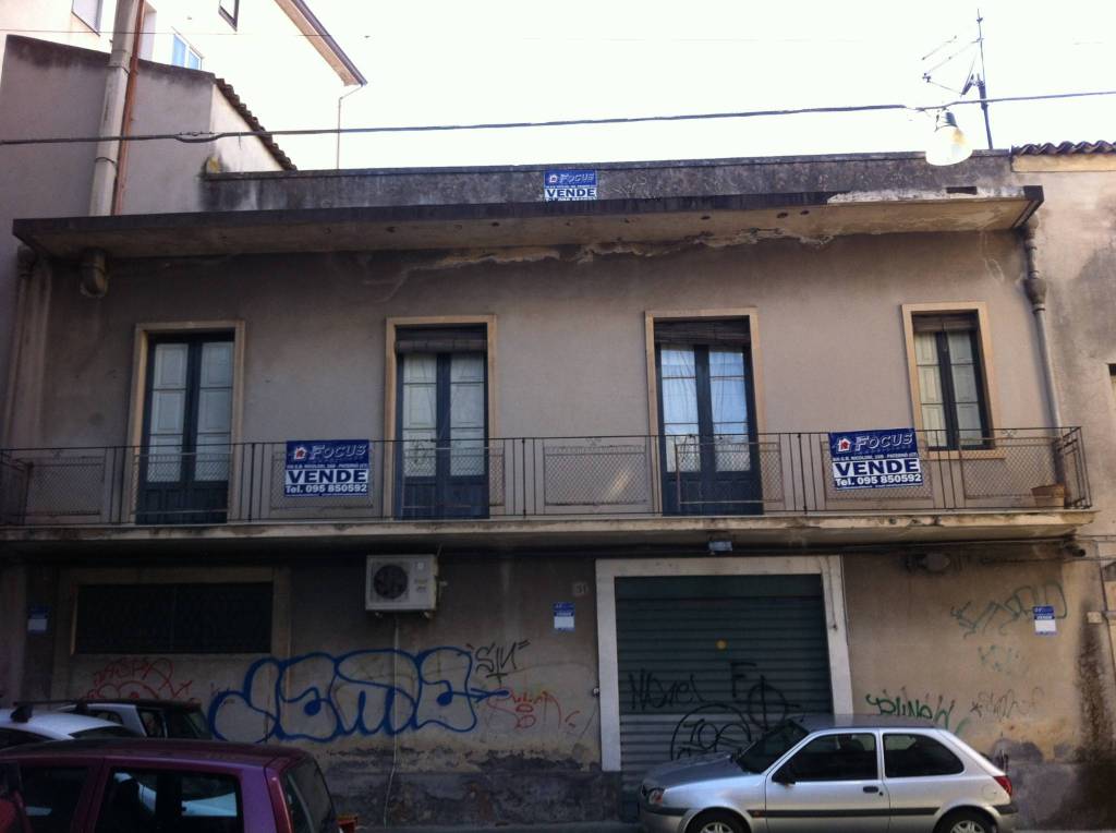 casa indipendente in vendita a Paternò in zona Centro Storico