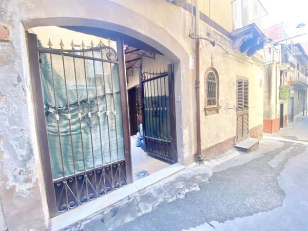 casa indipendente in vendita a Paternò