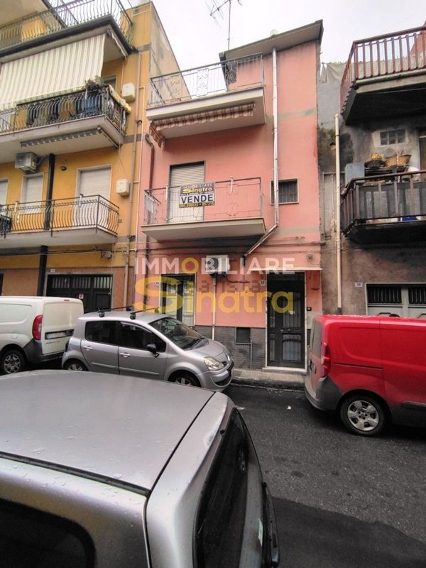 casa indipendente in vendita a Paternò in zona Centro Storico