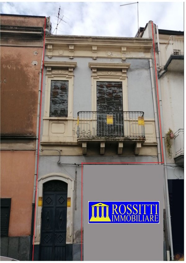 casa indipendente in vendita a Paternò