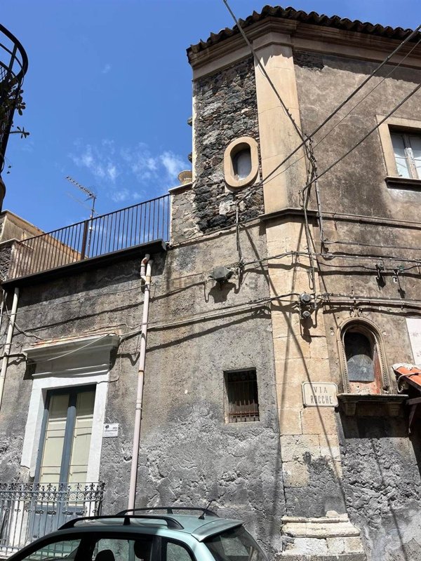appartamento in vendita a Paternò in zona Centro Storico