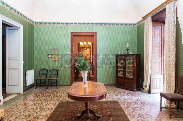 casa indipendente in vendita a Paternò in zona Centro Storico