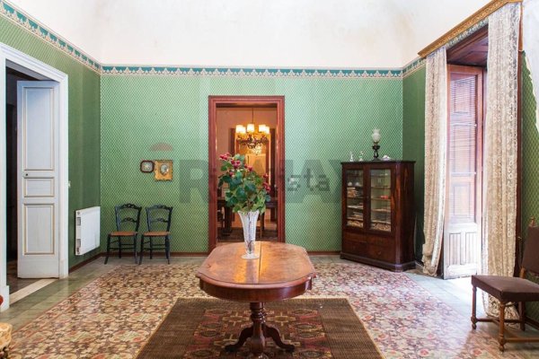 casa indipendente in vendita a Paternò in zona Centro Storico