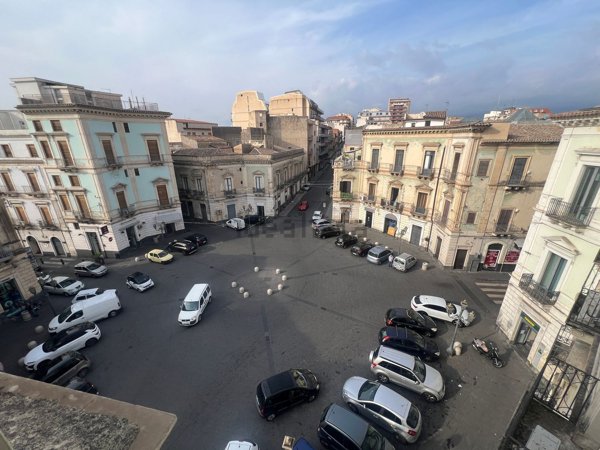 appartamento in vendita a Paternò in zona Centro Storico