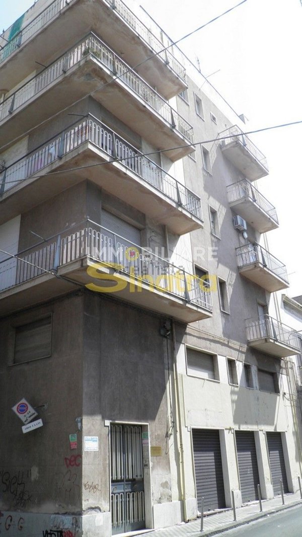appartamento in vendita a Paternò in zona Centro Storico