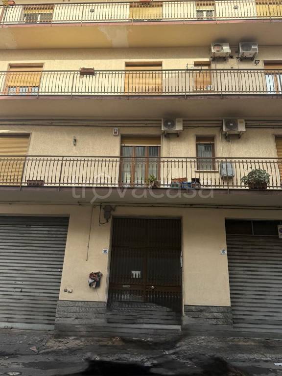appartamento in vendita a Paternò in zona Centro Storico