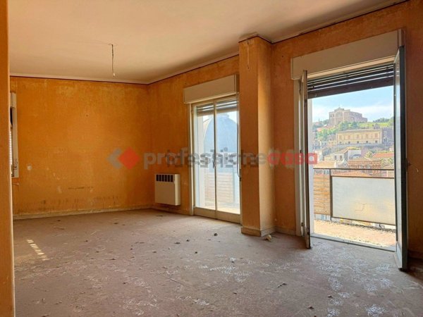 appartamento in vendita a Paternò in zona Centro Storico