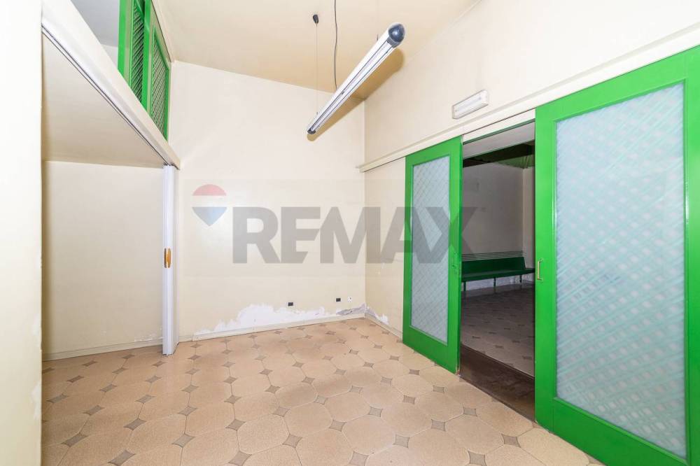 negozio in vendita a Paternò