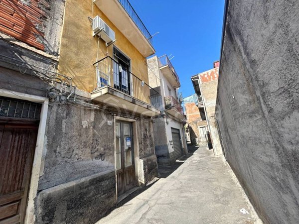 casa indipendente in vendita a Paternò in zona Centro Storico