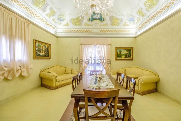 appartamento in vendita a Paternò in zona Centro Storico