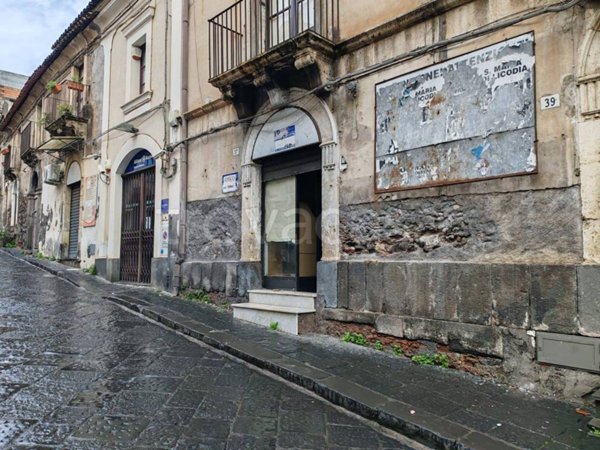 appartamento in vendita a Paternò in zona Centro Storico