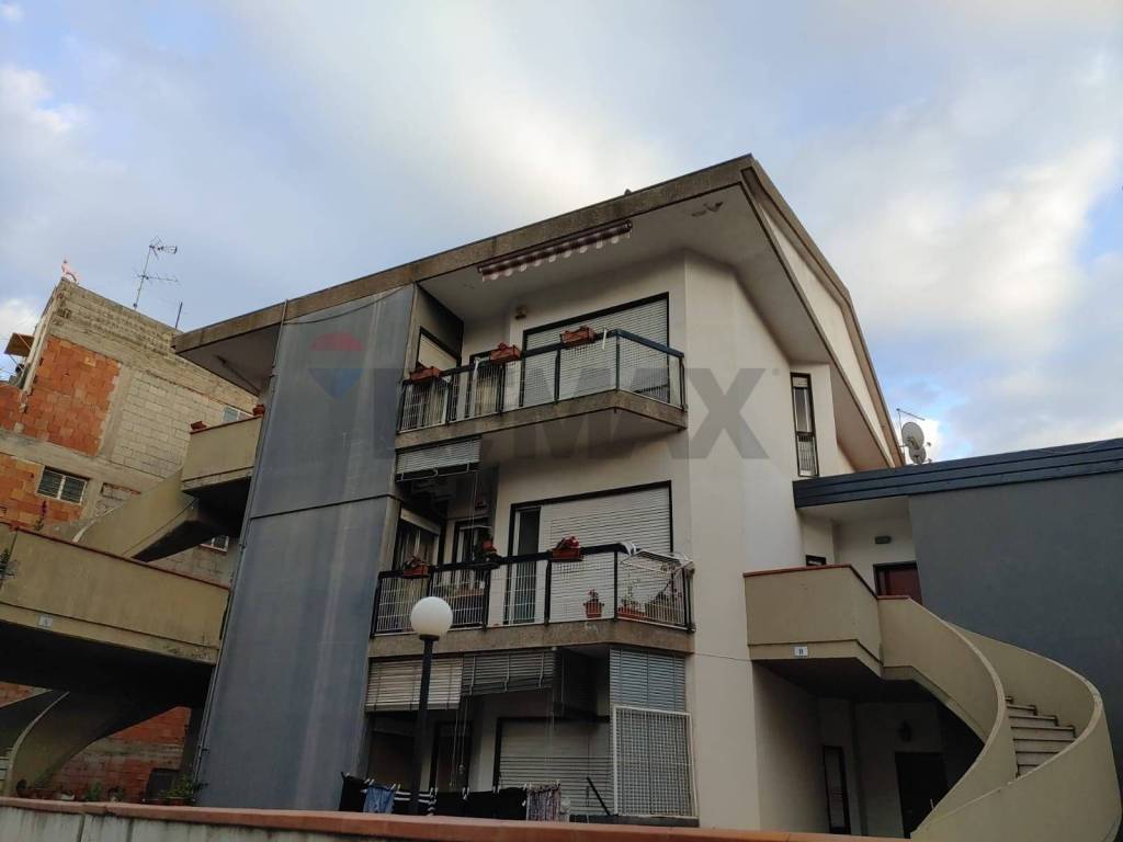 appartamento in vendita a Paternò in zona Centro Storico